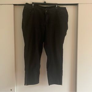 Lee Black Crop Jeans 20W